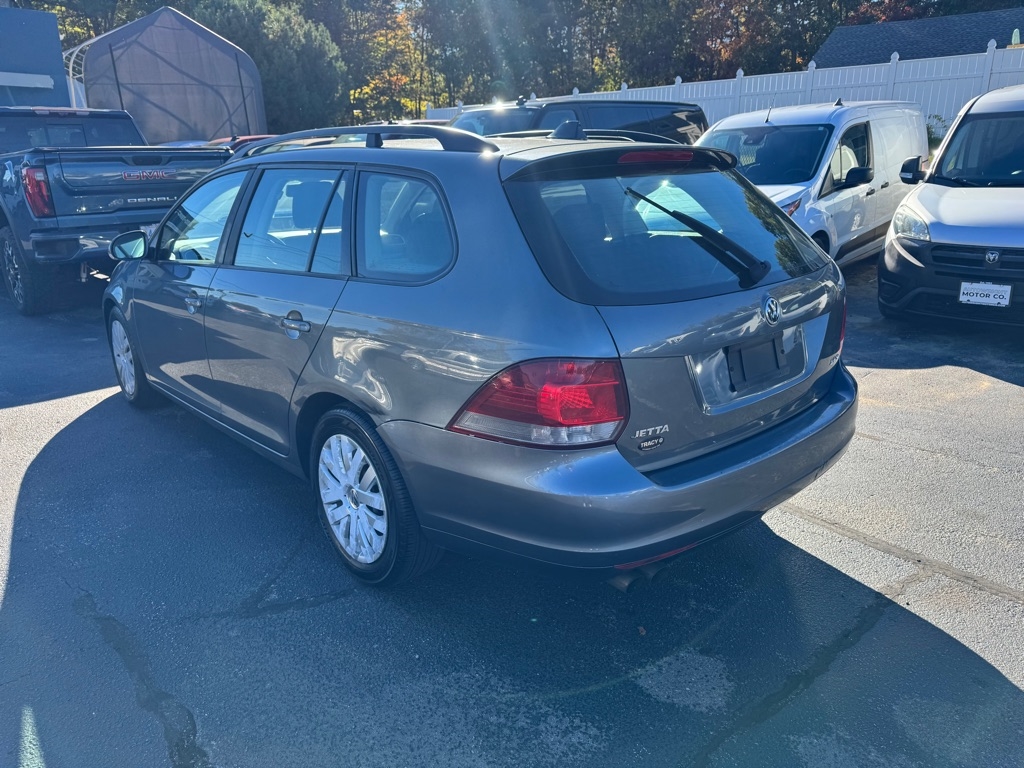 2012 Volkswagen Jetta SportWagen S photo 4