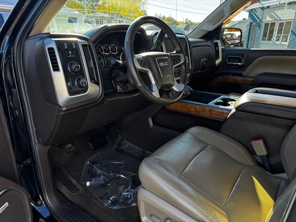 GMC Sierra 1500 4WD Crew Cab 143.5" SLT 2014 GMC Sierra 1500 4WD Crew Cab 143.5" SLT 2014