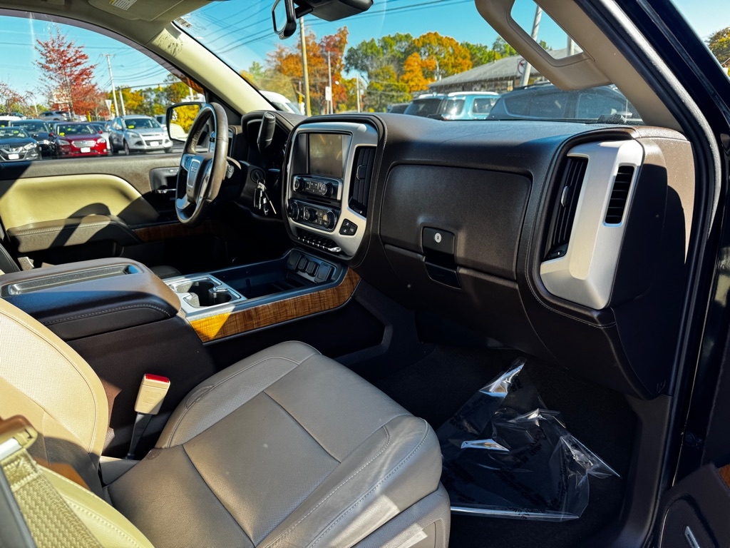 GMC Sierra 1500 4WD Crew Cab 143.5" SLT 2014 GMC Sierra 1500 4WD Crew Cab 143.5" SLT 2014