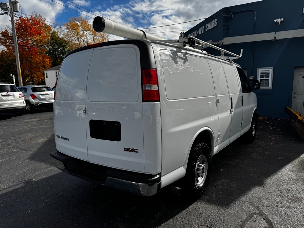 GMC Savana Cargo Van RWD 2500 135" 2016 GMC Savana Cargo Van RWD 2500 135" 2016