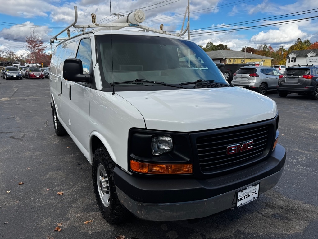 GMC Savana Cargo Van RWD 2500 135" 2016 GMC Savana Cargo Van RWD 2500 135" 2016
