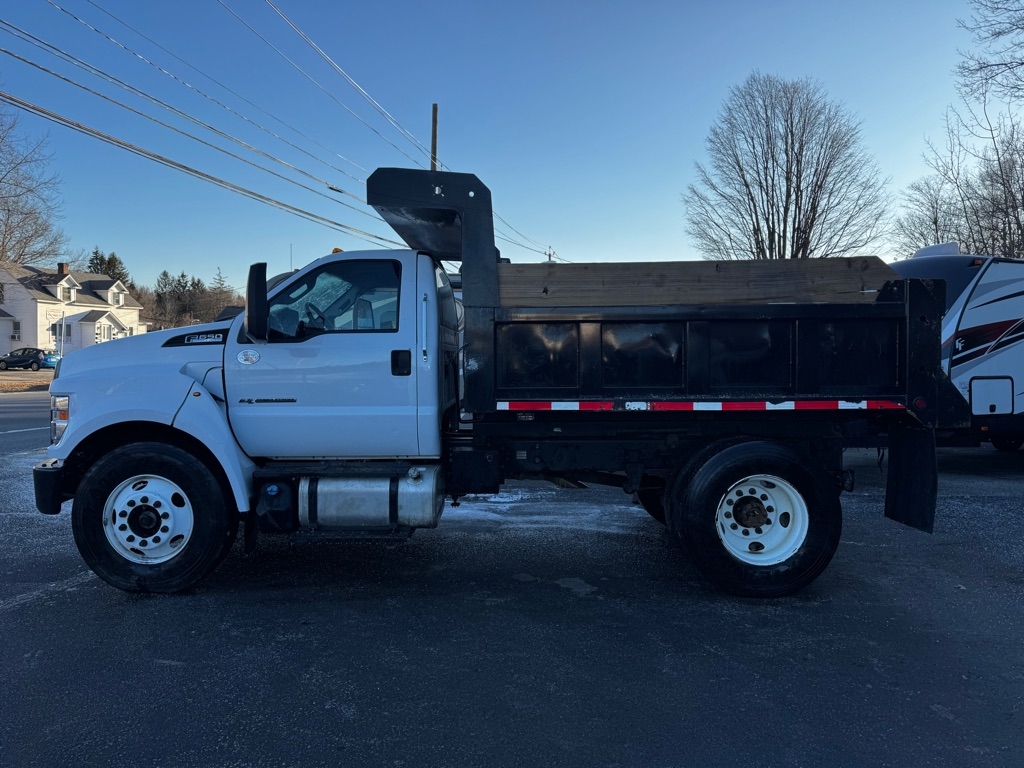 Ford F650 w/10 ft Dump Body  2019