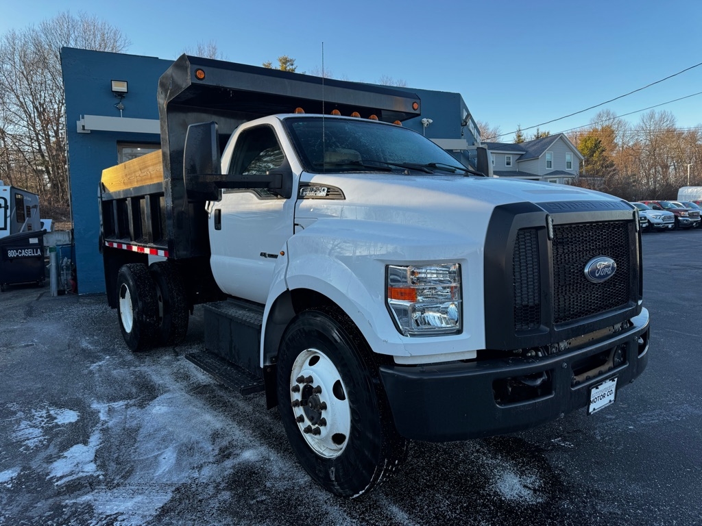 Ford F650 w/10 ft Dump Body  2019