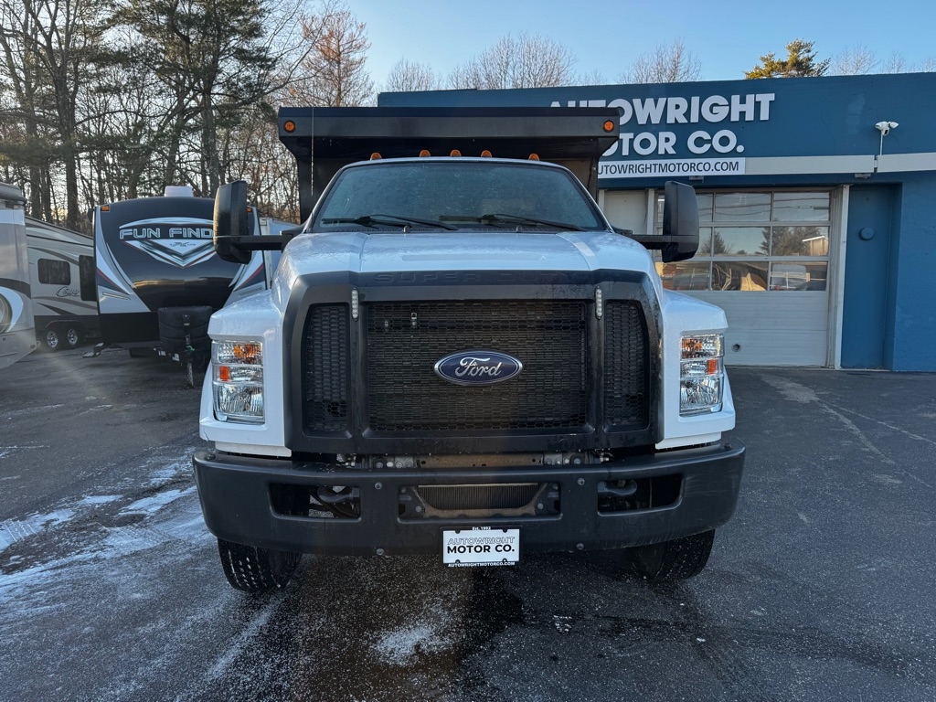 Ford F650 w/10 ft Dump Body  2019