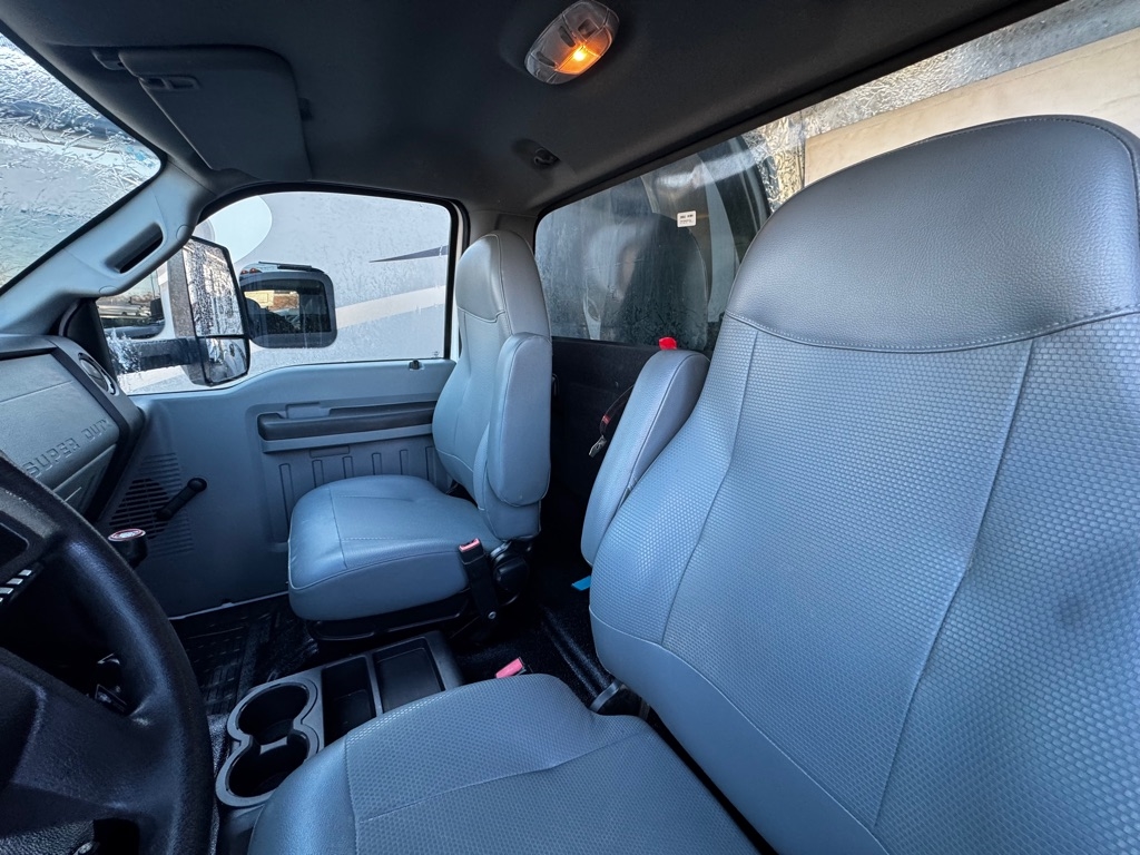 Ford F650 w/10 ft Dump Body  2019