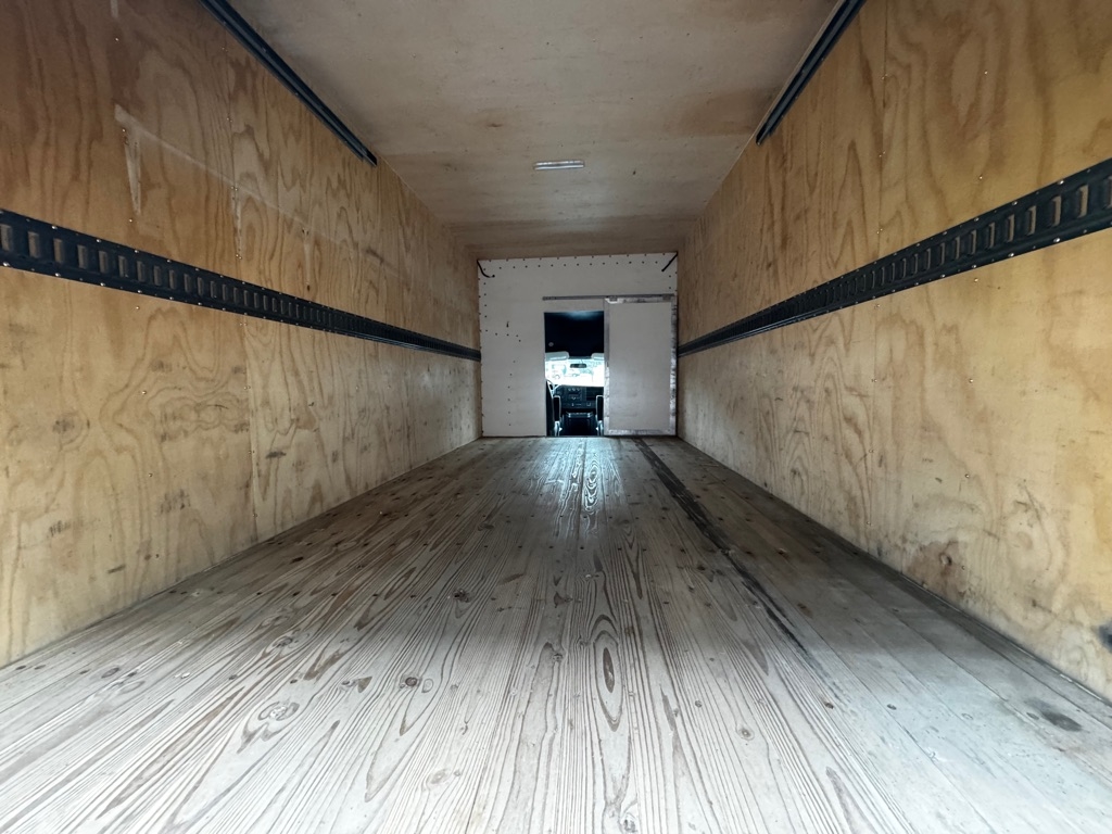 GMC Savana Commercial Cutaway 3500 Van 177" 2020