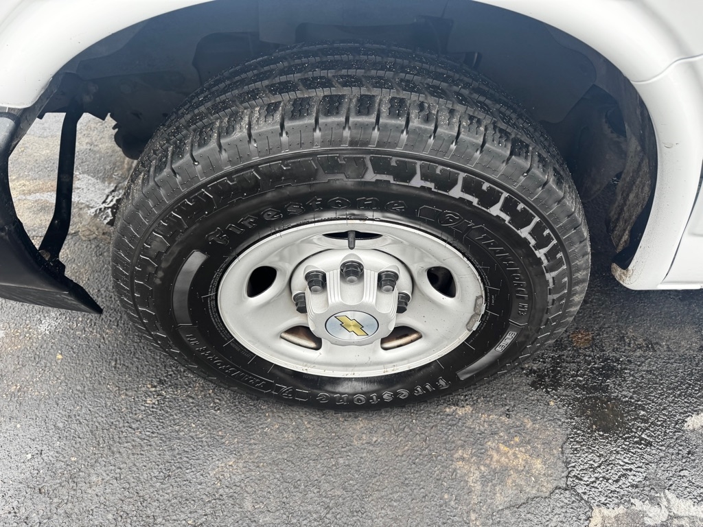 Chevrolet Express Cargo Van RWD 2500 155" 2023