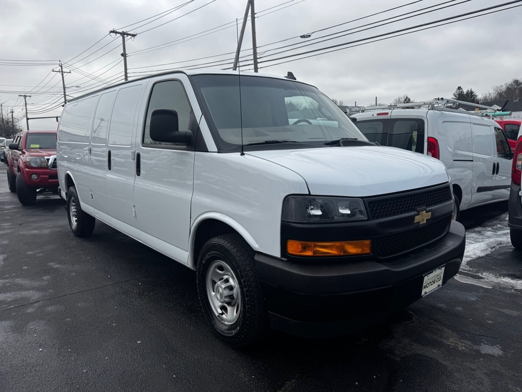 Chevrolet Express Cargo Van RWD 2500 155" 2023