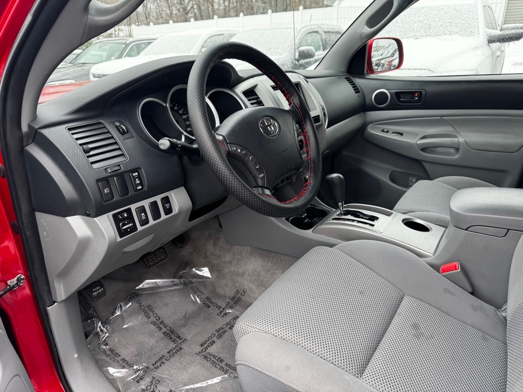 Toyota Tacoma 4WD Access V6 MT (Natl) 2011