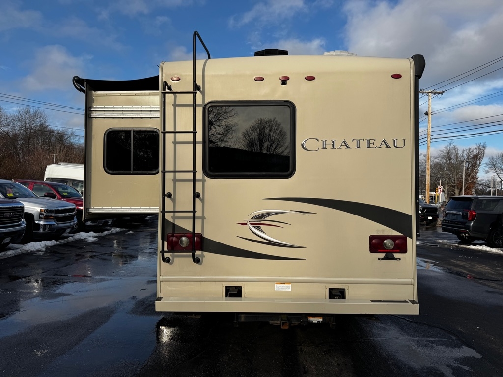 Thor Motor Coach Chateau  2017
