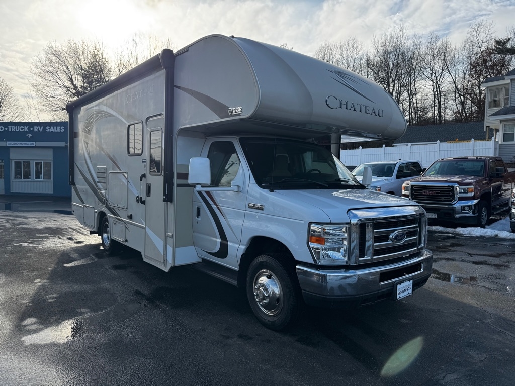 Thor Motor Coach Chateau  2017