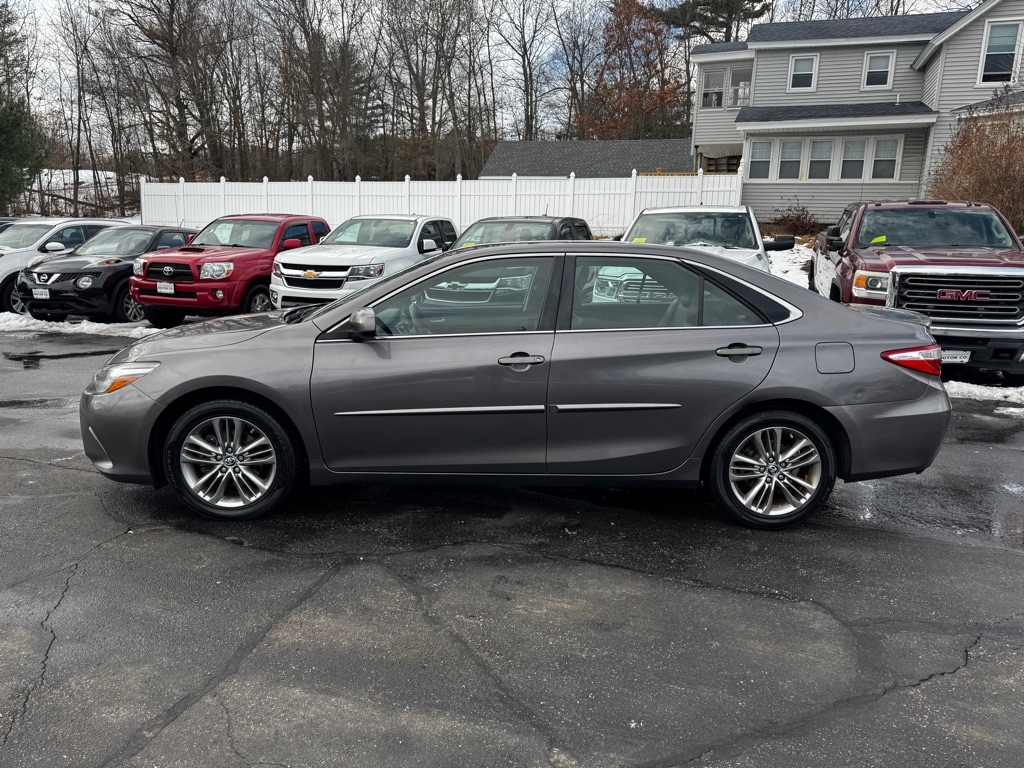 Toyota Camry 4dr Sdn I4 Auto XLE (Natl) 2015