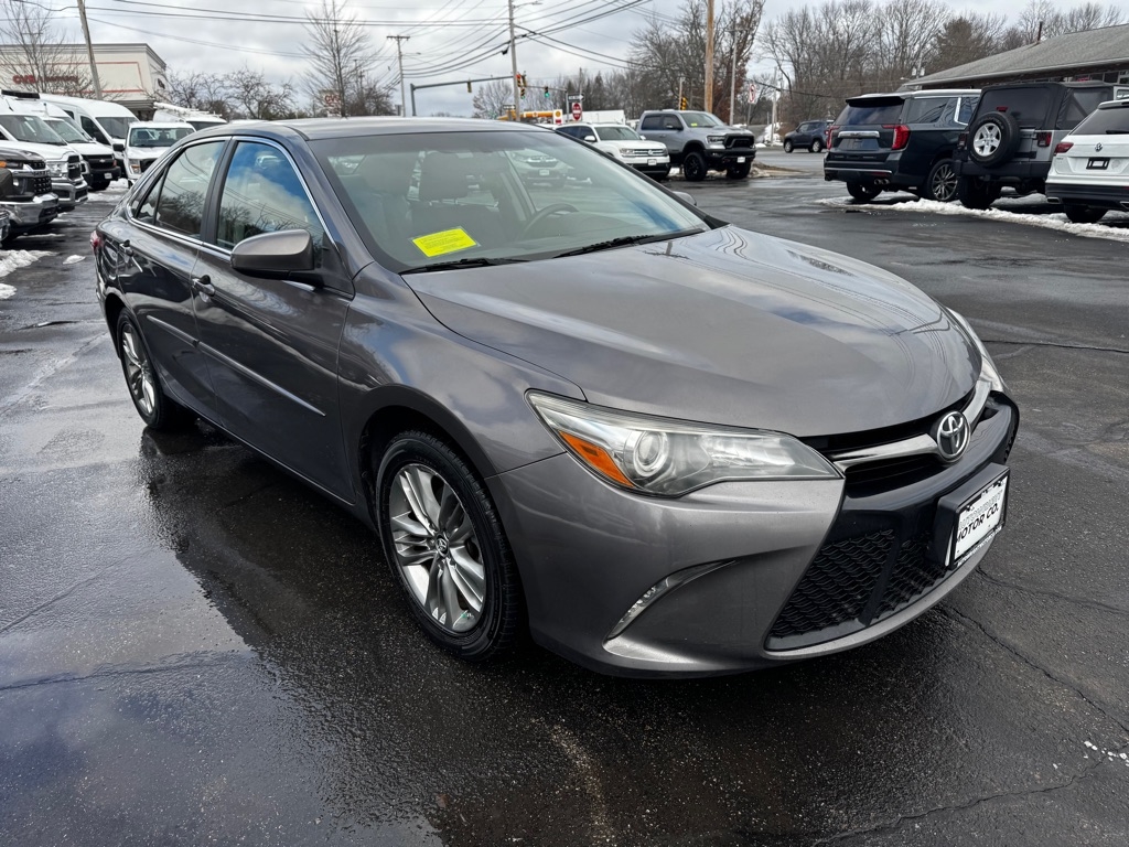Toyota Camry 4dr Sdn I4 Auto XLE (Natl) 2015