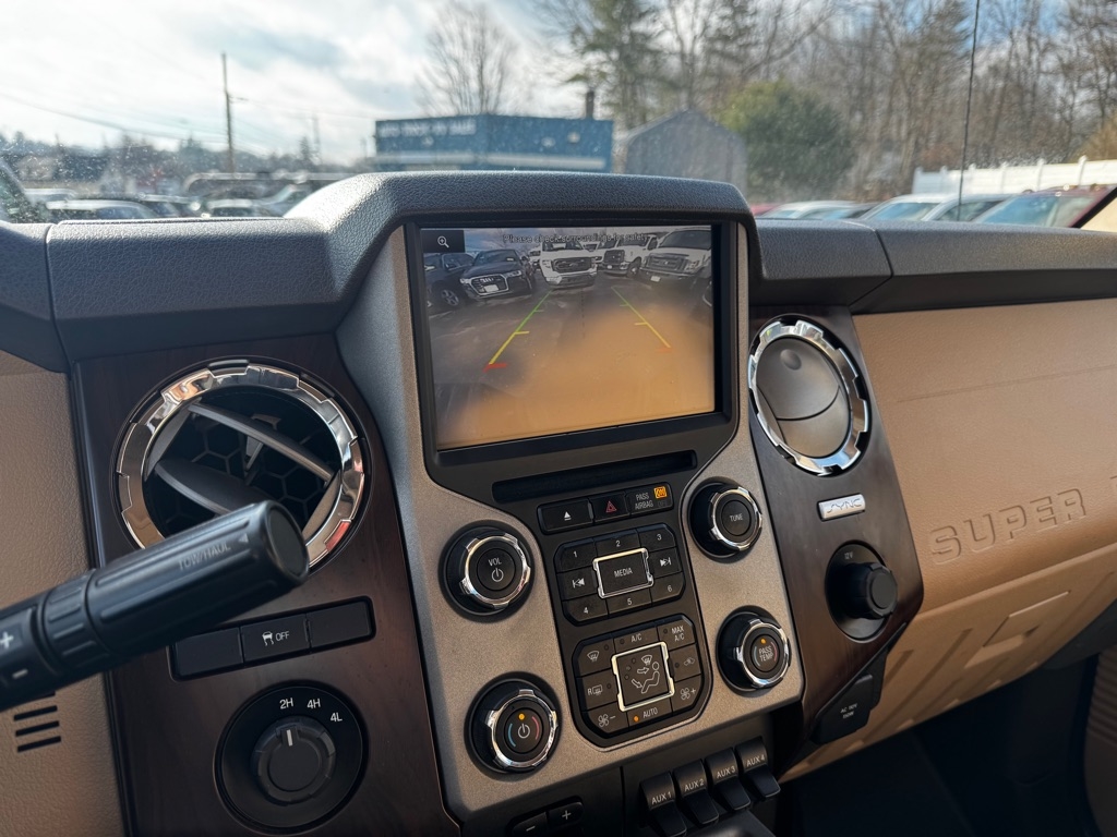 Ford Super Duty F-350 SRW 4WD SuperCab 158" Lariat 2016