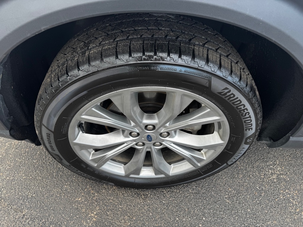 Ford Explorer XLT 4WD 2020