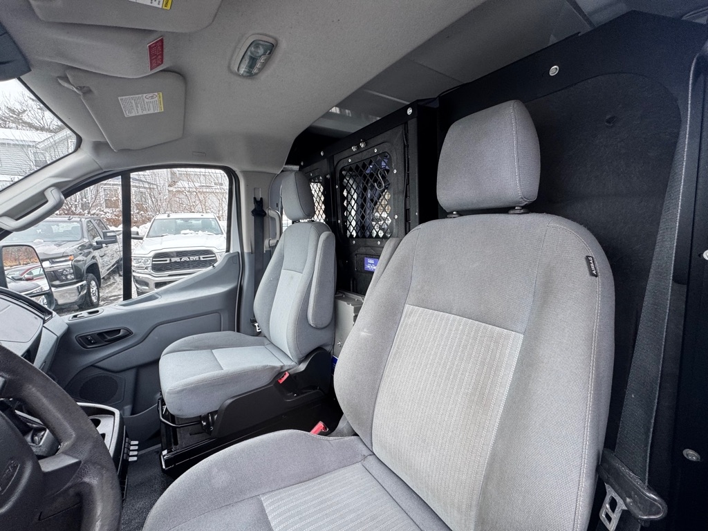 Ford Transit Cargo Van T-250 130" Low Rf 9000 GVWR Swing-Out RH Dr 2016