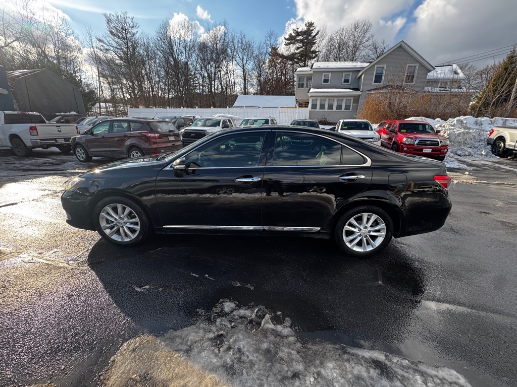 Lexus ES 350 4dr Sdn 2011