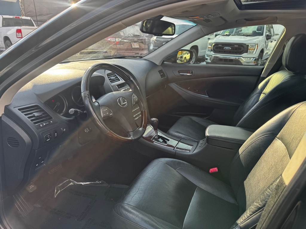Lexus ES 350 4dr Sdn 2011