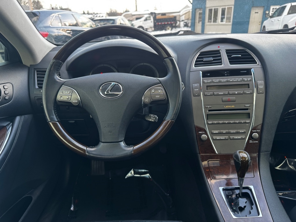 Lexus ES 350 4dr Sdn 2011