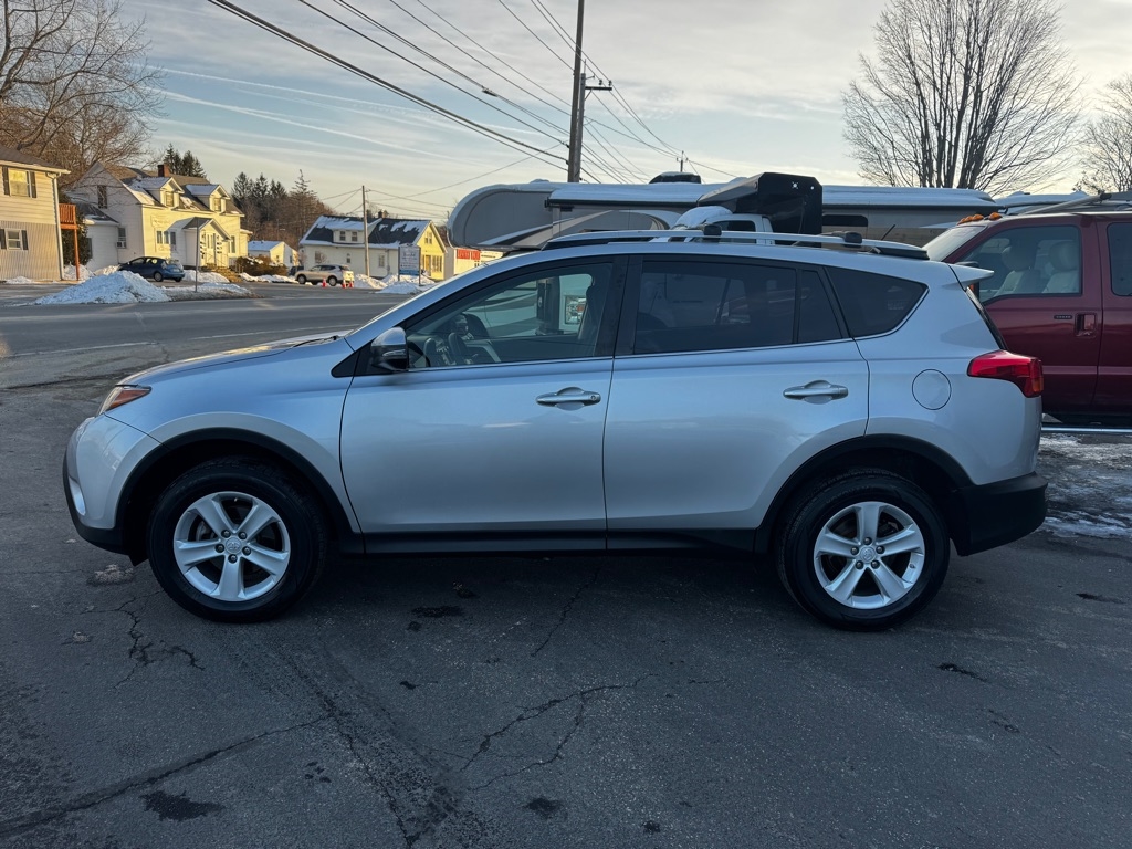 Toyota RAV4 AWD 4dr XLE (Natl) 2014