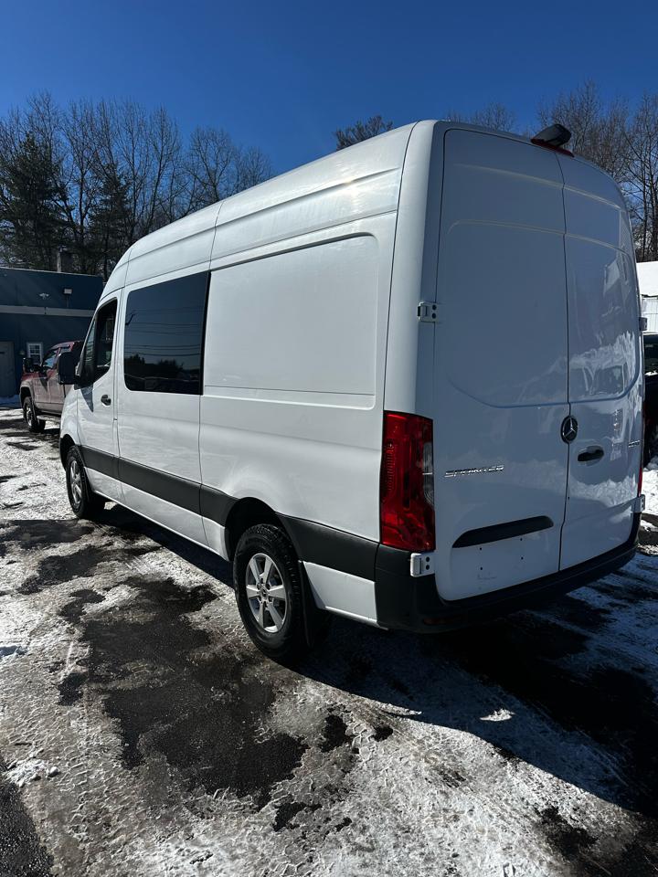 Mercedes-Benz Sprinter Van 2500 Standard Roof V6 144" RWD 2019