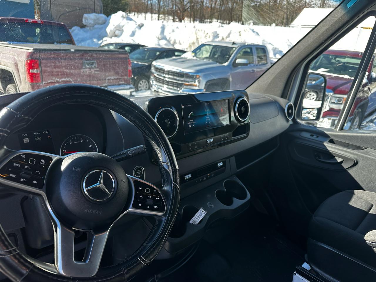 Mercedes-Benz Sprinter Van 2500 Standard Roof V6 144" RWD 2019