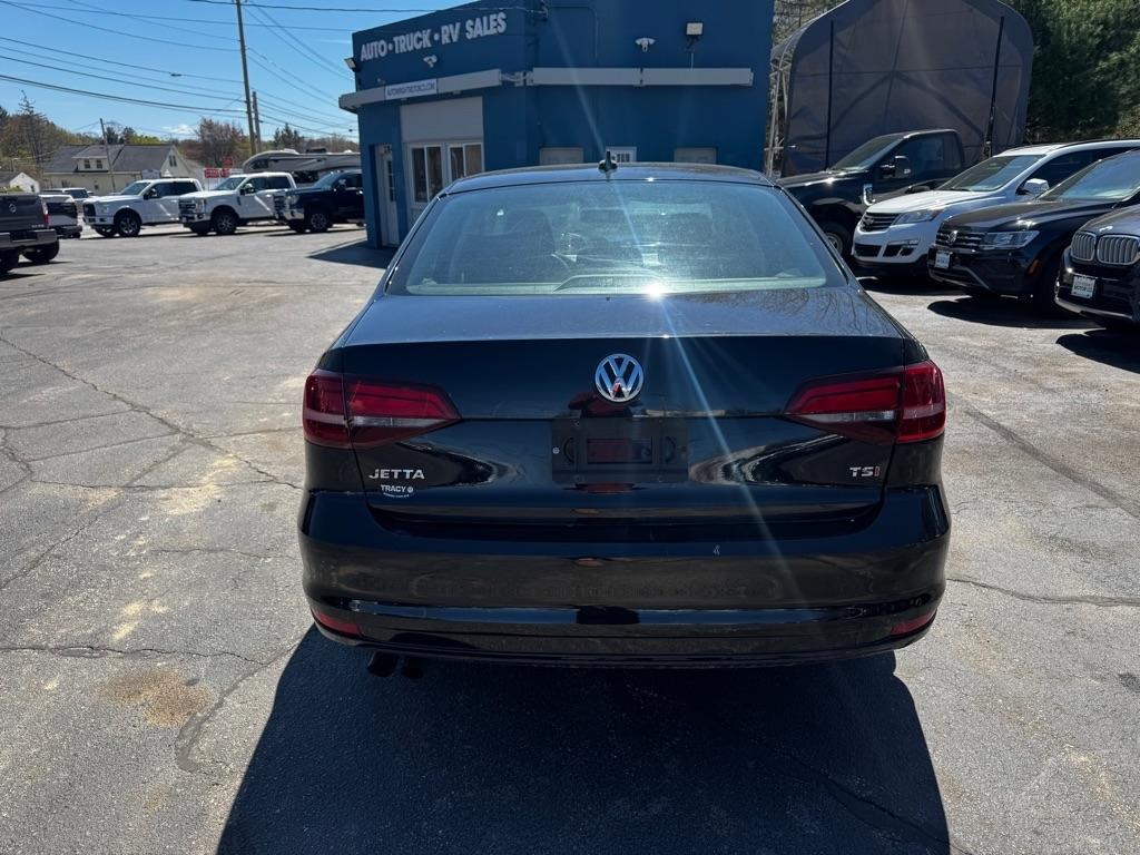 Volkswagen Jetta Sedan 4dr Auto 1.4T S 2016