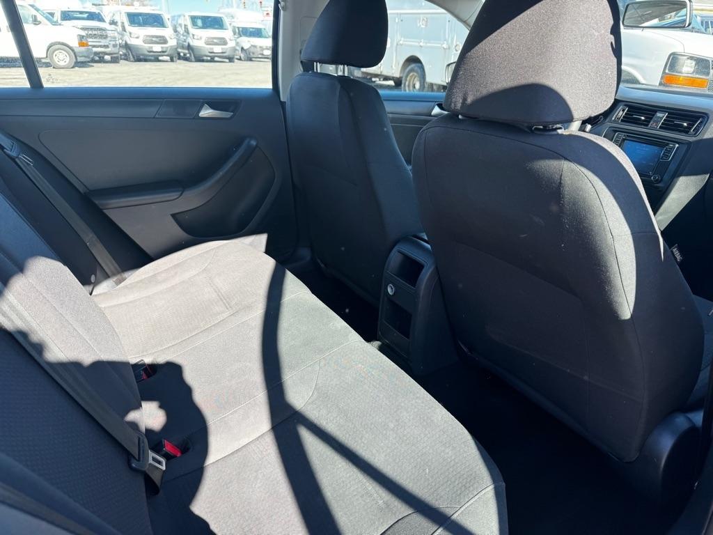 Volkswagen Jetta Sedan 4dr Auto 1.4T S 2016