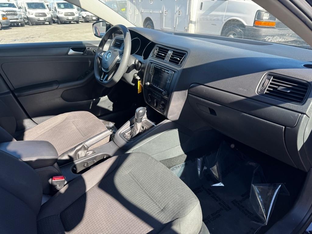 Volkswagen Jetta Sedan 4dr Auto 1.4T S 2016