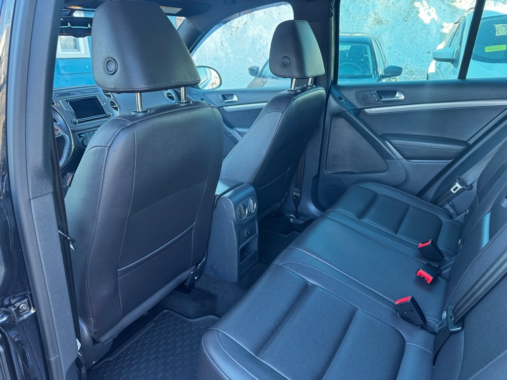 Volkswagen Tiguan 4MOTION 4dr Auto R-Line 2016