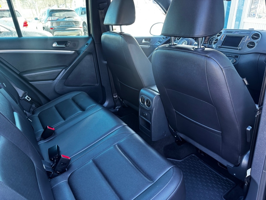 Volkswagen Tiguan 4MOTION 4dr Auto R-Line 2016