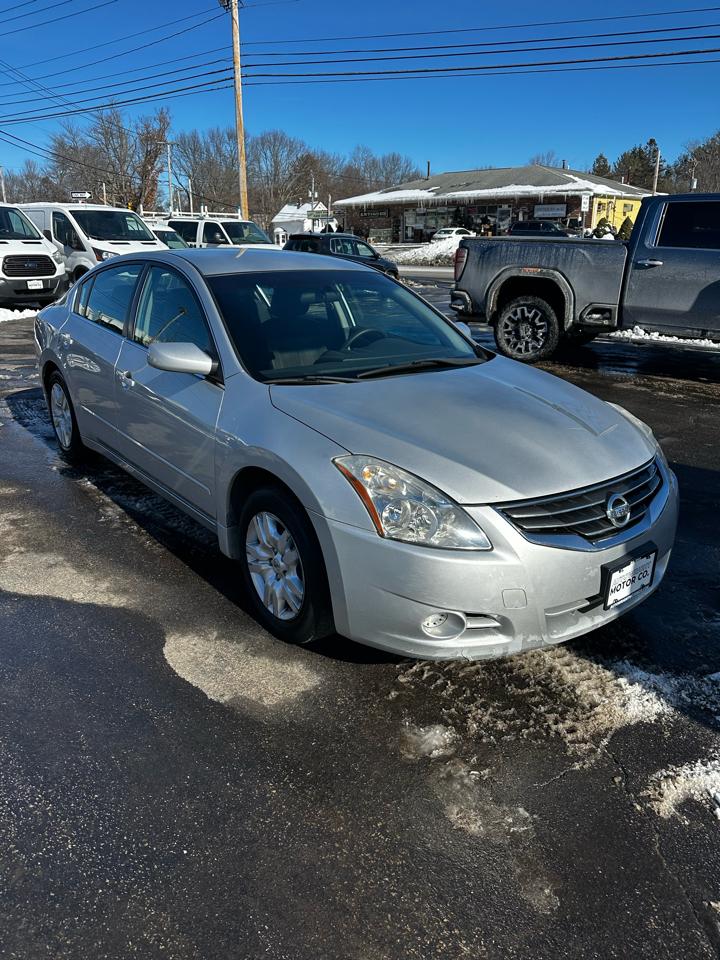 Nissan Altima 4dr Sdn I4 CVT 2.5 S 2012