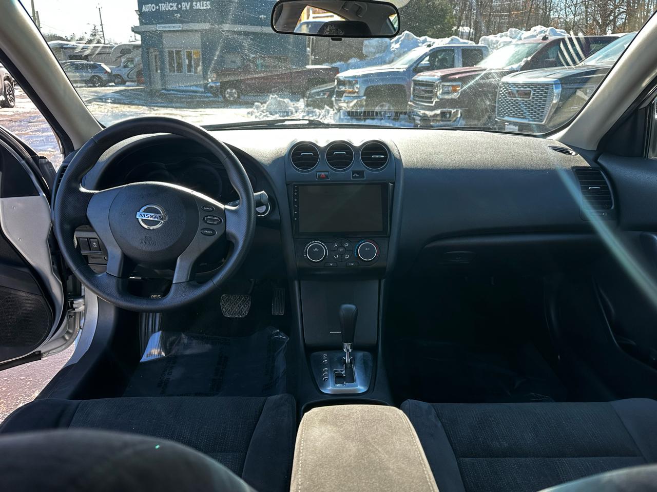 Nissan Altima 4dr Sdn I4 CVT 2.5 S 2012