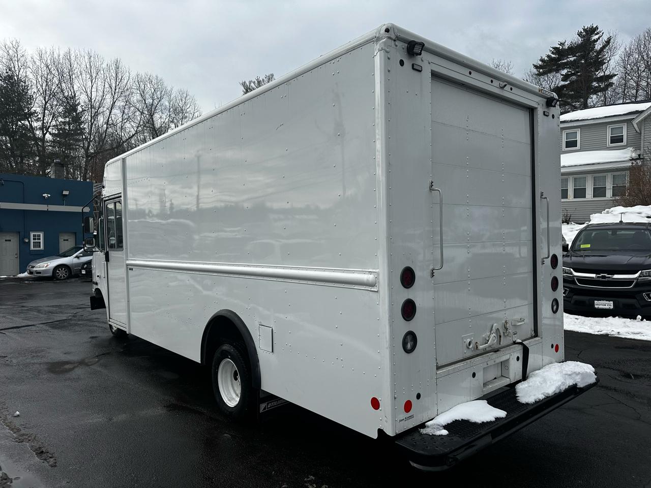 Ford E-Series Stripped Chassis E-450 158" WB 2023