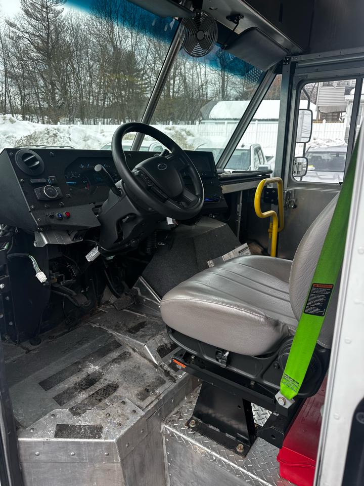 Ford E-Series Stripped Chassis E-450 158" WB 2023