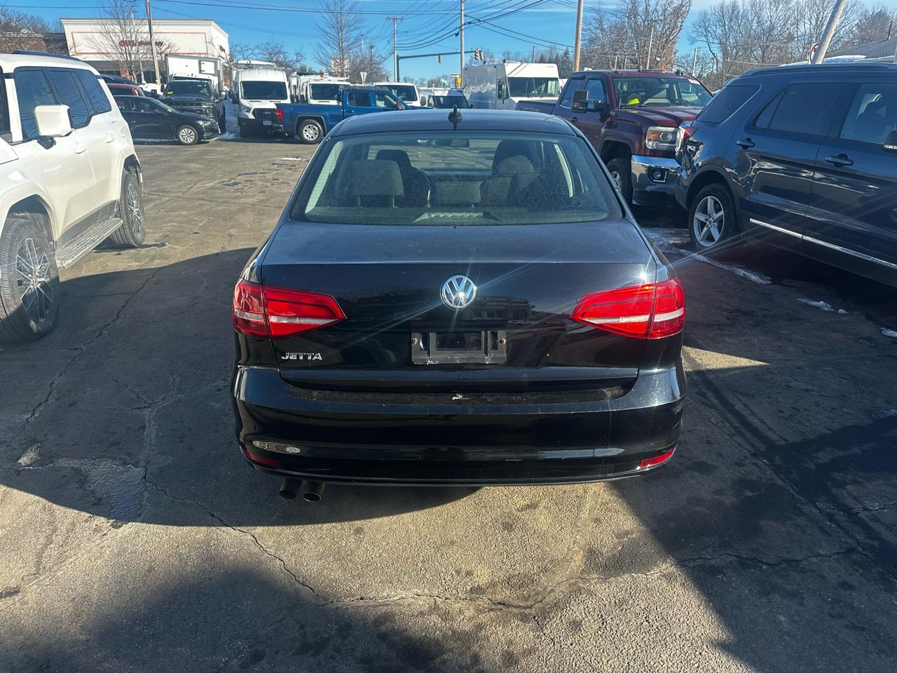Volkswagen Jetta Sedan 4dr Auto 2.0L S 2015