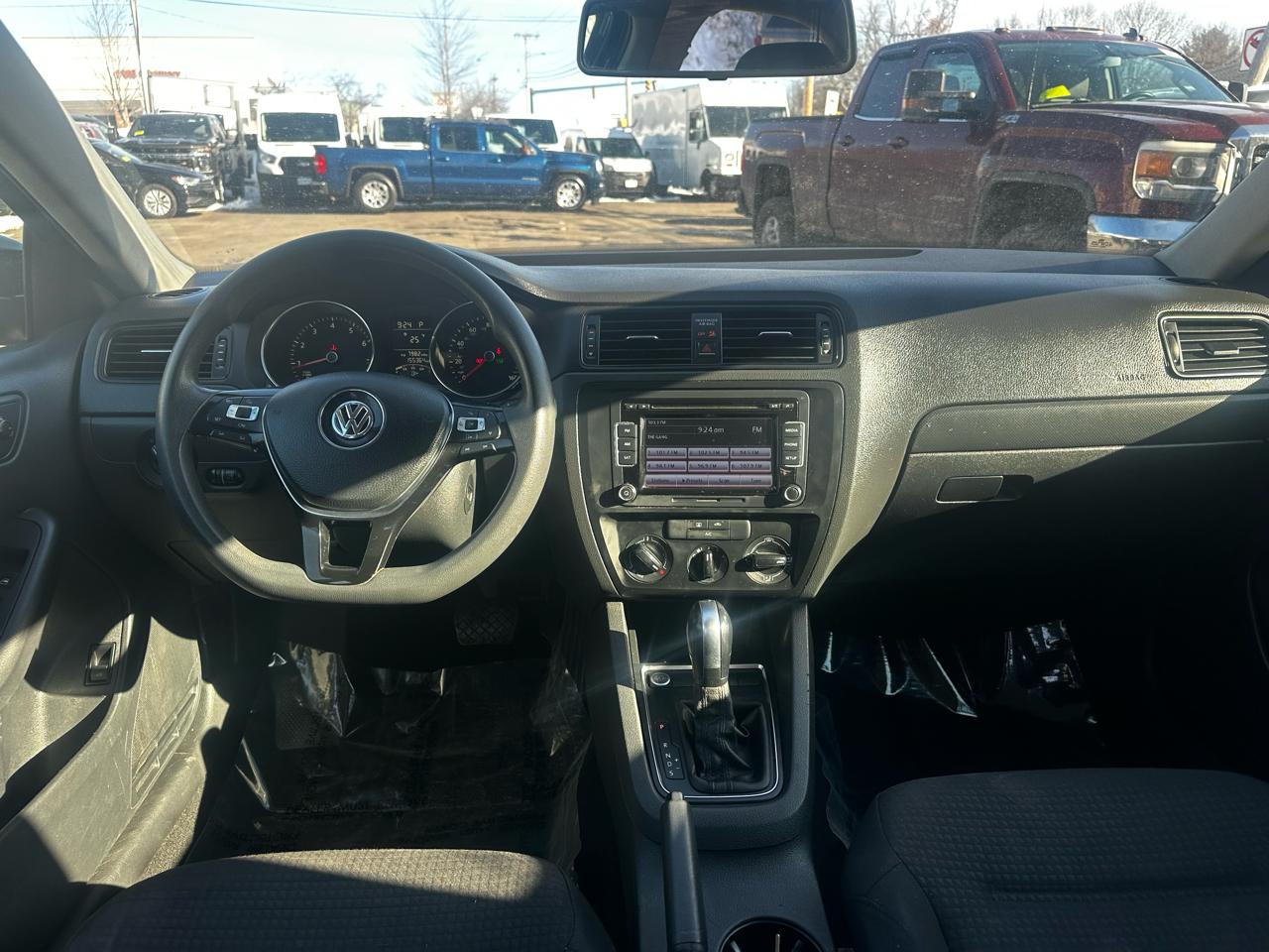 Volkswagen Jetta Sedan 4dr Auto 2.0L S 2015