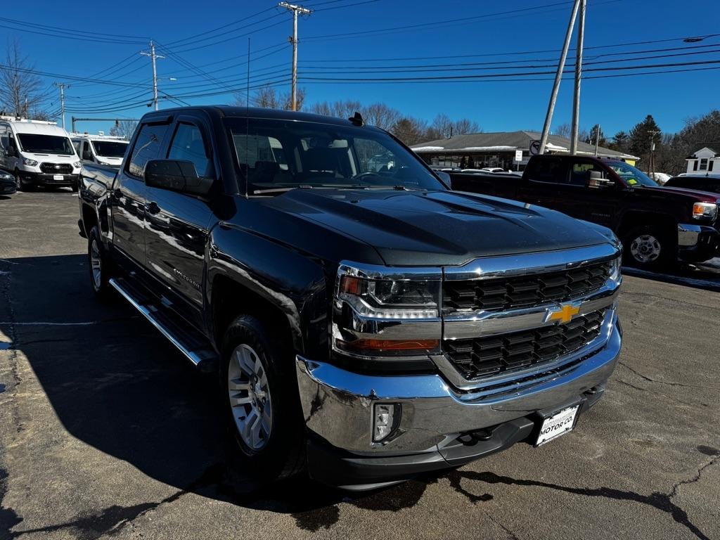 Chevrolet Silverado 1500 4WD Crew Cab 143.5" LT w/1LT 2017