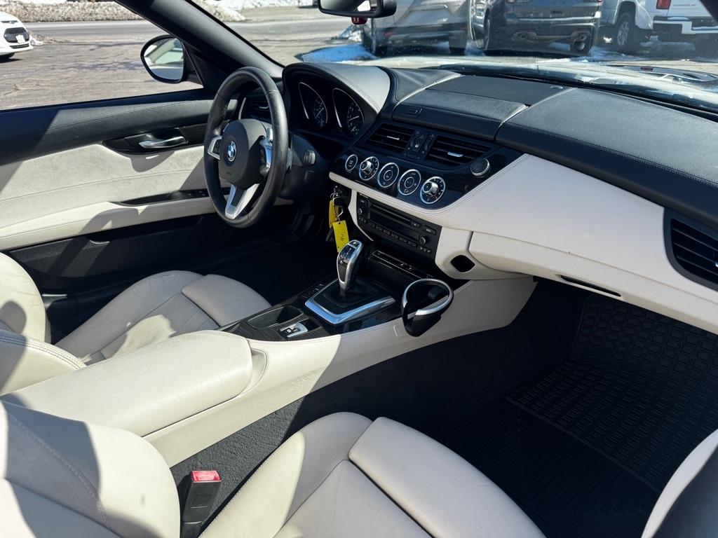 BMW Z4 2dr Roadster sDrive35i 2011