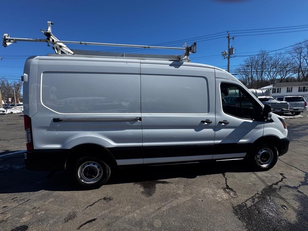 Ford Transit Cargo Van T-250 130" Med Rf 9070 GVWR RWD 2021