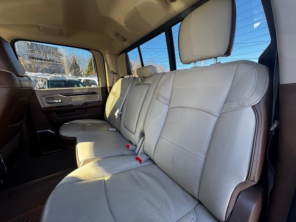 RAM 2500 Laramie 4x4 Crew Cab 6'4" Box 2022