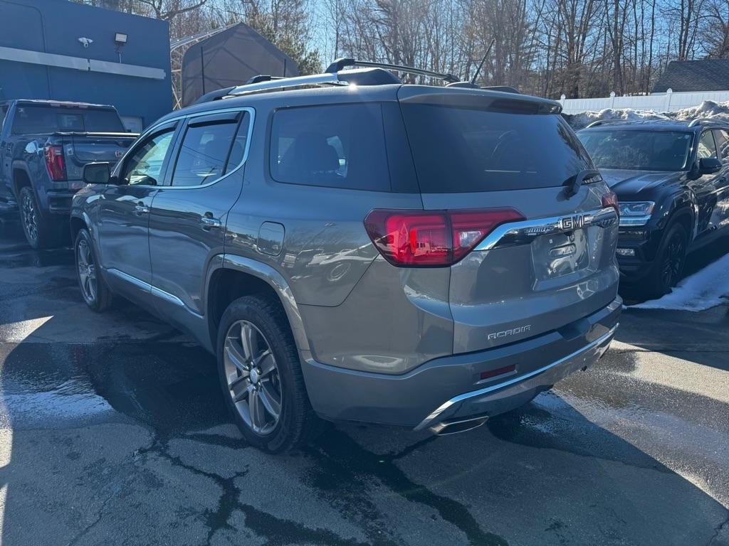 GMC Acadia FWD 4dr Denali 2017