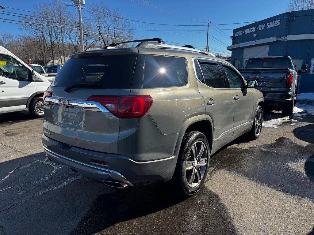 GMC Acadia FWD 4dr Denali 2017