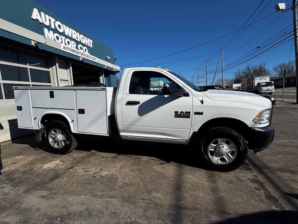 RAM 2500 4WD Reg Cab 140.5" Tradesman 2015