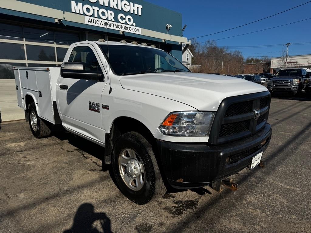 RAM 2500 4WD Reg Cab 140.5" Tradesman 2015