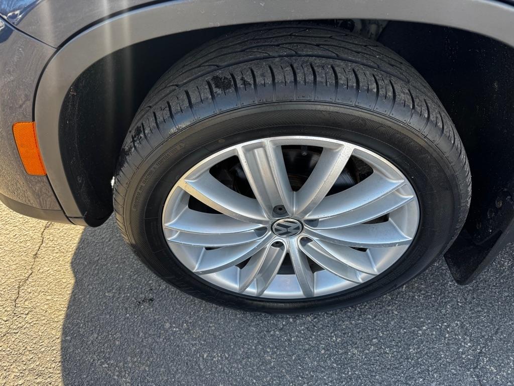Volkswagen Tiguan 4MOTION 4dr Auto SEL 2016