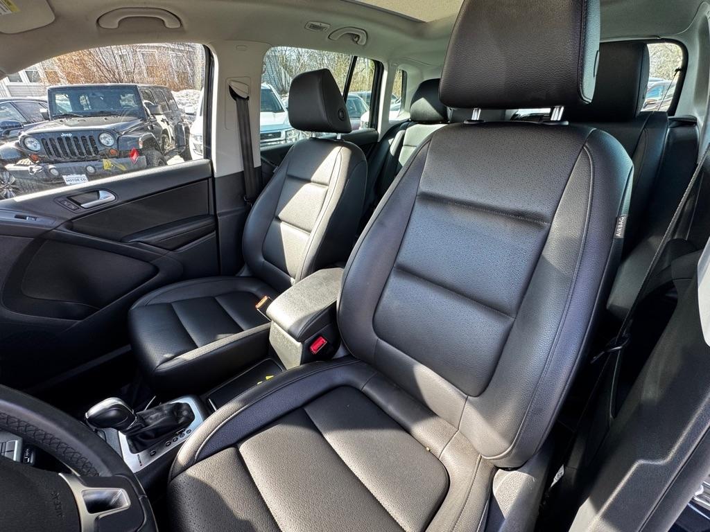 Volkswagen Tiguan 4MOTION 4dr Auto SEL 2016