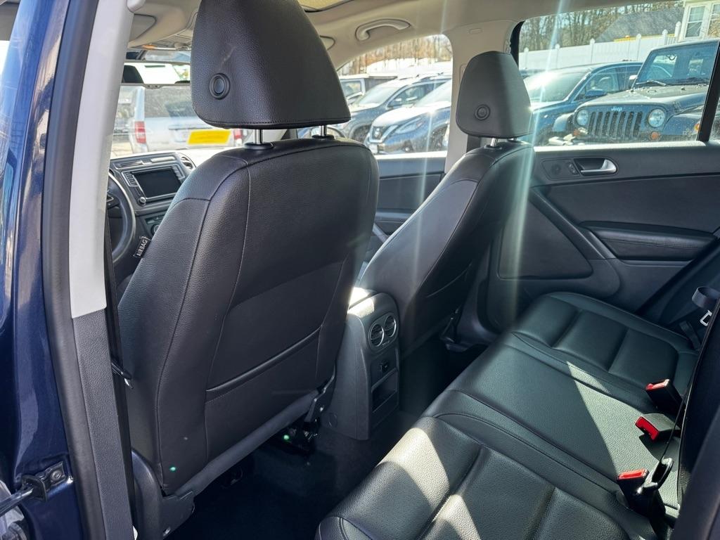 Volkswagen Tiguan 4MOTION 4dr Auto SEL 2016