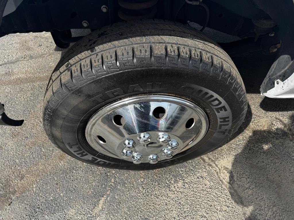 Ford Econoline Commercial Cutaway E-350 Super Duty 138" DRW 2016