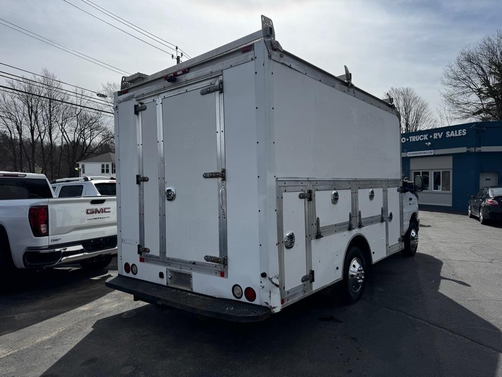 Ford Econoline Commercial Cutaway E-350 Super Duty 138" DRW 2016